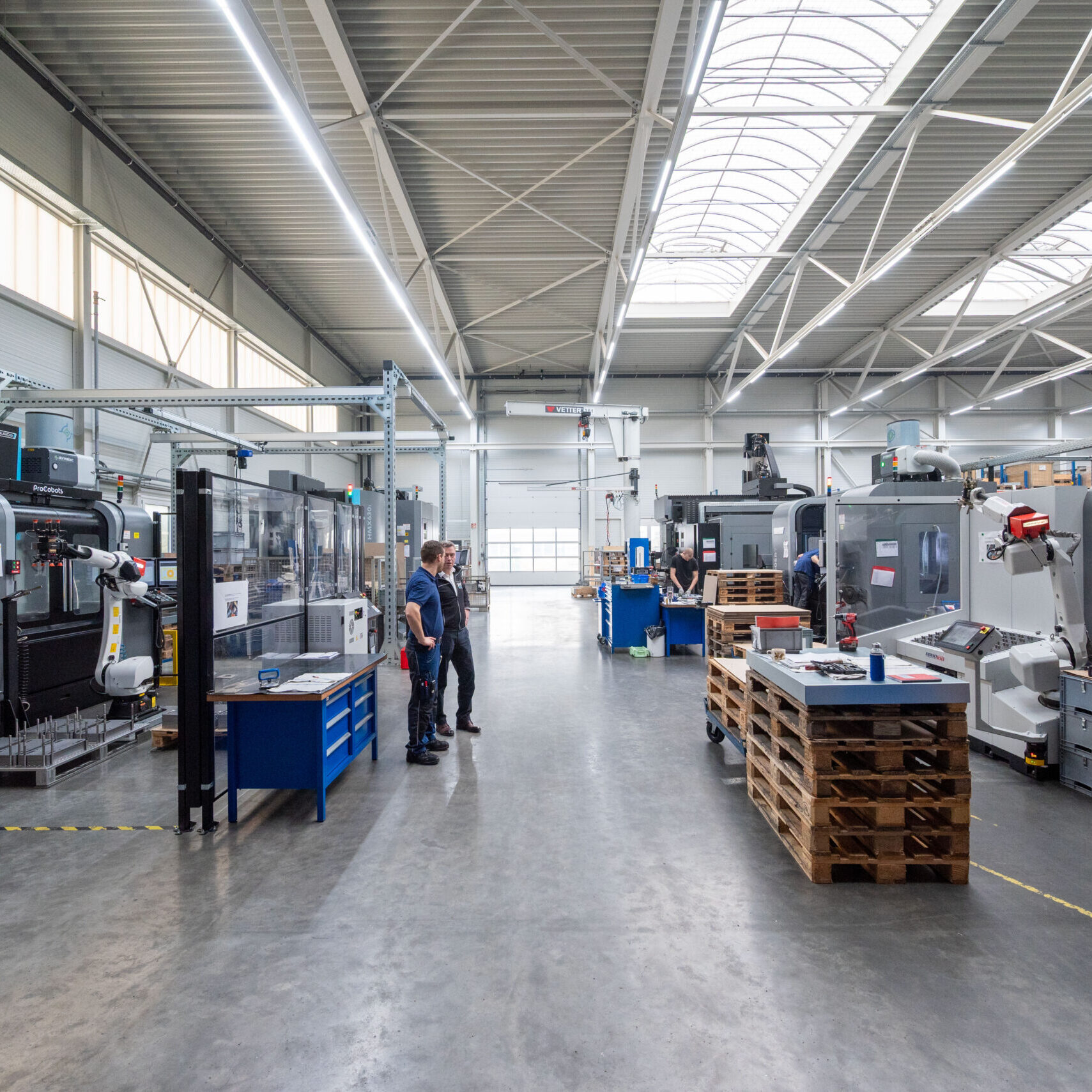 Produktionshalle der Dietrich Aldinger GmbH in Nagold – Laserzuschnitt und Fertigungsumgebung